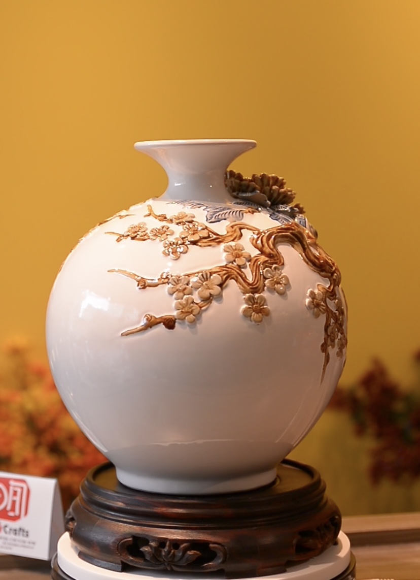 56126579-36C5-44DE-BFEB-3D1A738BB900