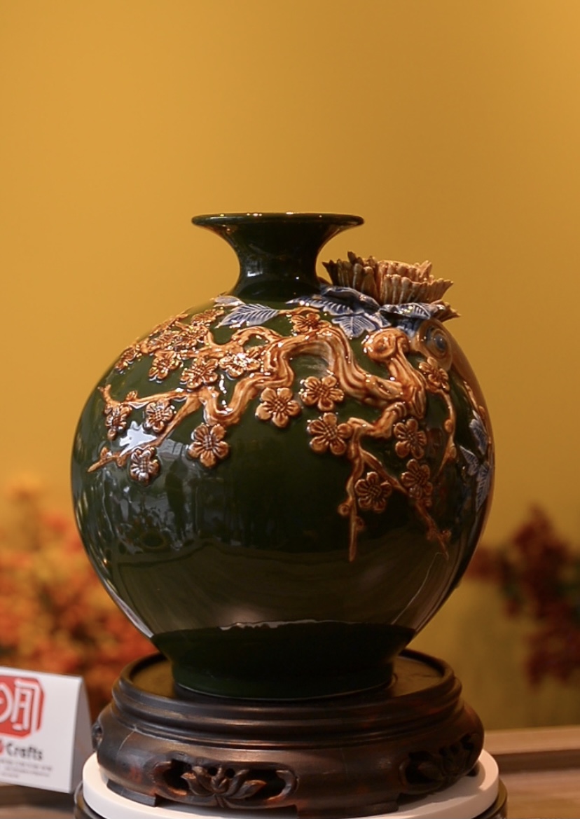 807FCE93-7E5E-4019-9468-52315D5582D7